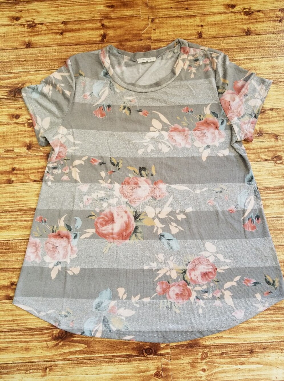 12 Pm By Mon Ami Gray Striped Tee with Pink Floral Print Women's XL